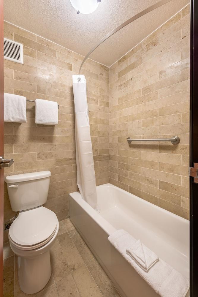 ELLIS ISLAND HOTEL SUPER 8 LAS VEGAS photo 4