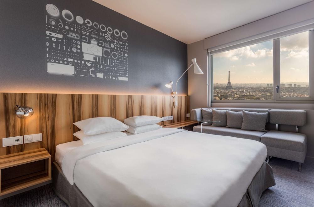 HYATT REGENCY PARIS ETOILE photo 2