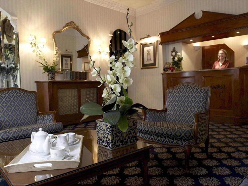LONDON LODGE HOTEL photo 4
