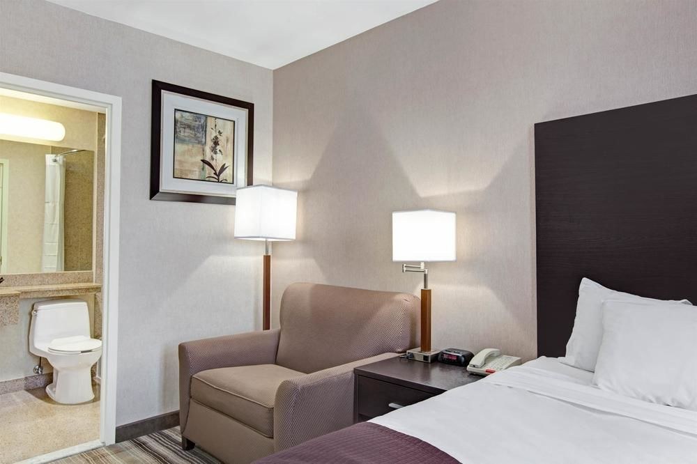 DAYS INN JFK AIRPORT
