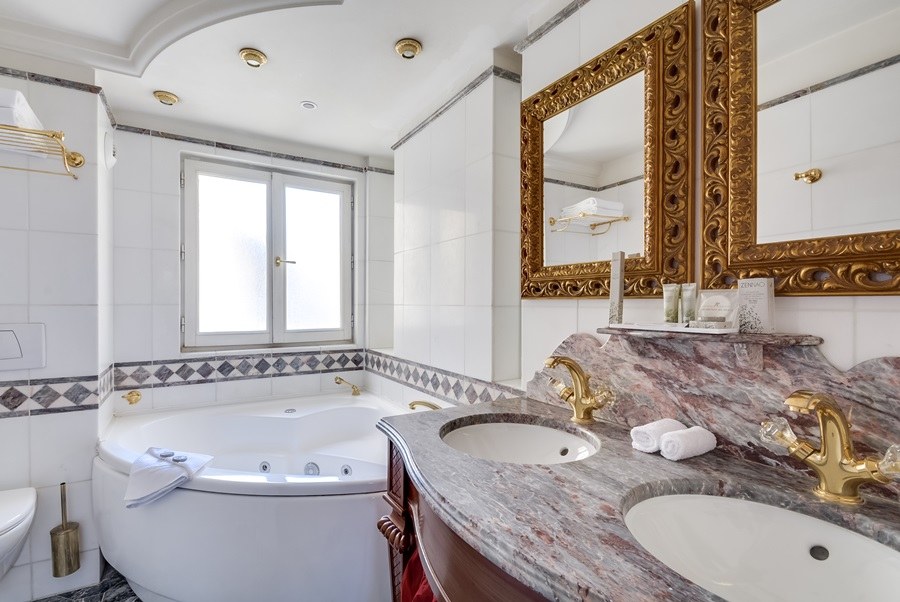 VILLA ROYALE photo 3
