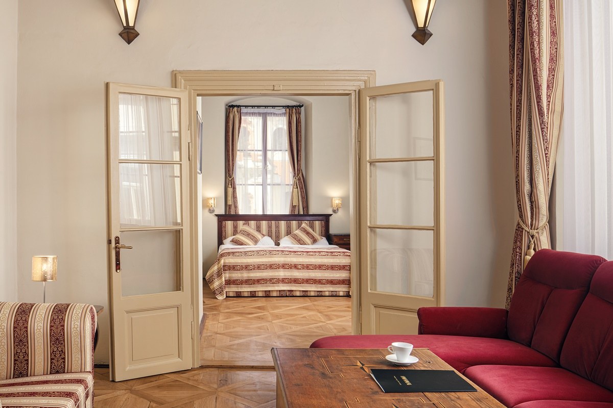 THE CHARLES HOTEL photo 2