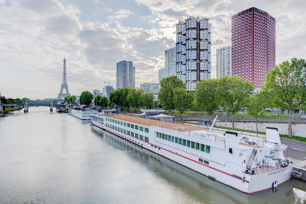 Novotel Paris Centre Tour Eiffel photo 2