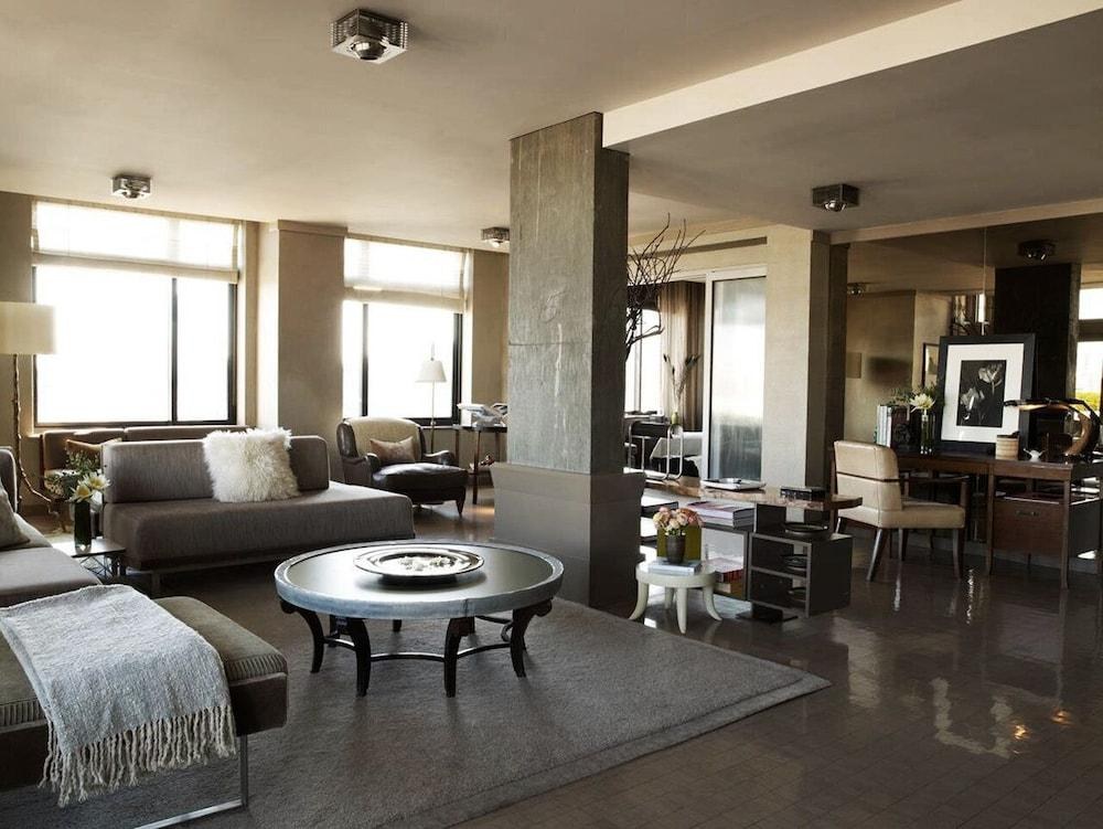 SOHO GRAND photo 2