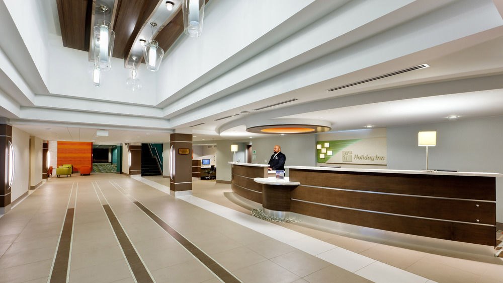 HOLIDAY INN RIVERWALK