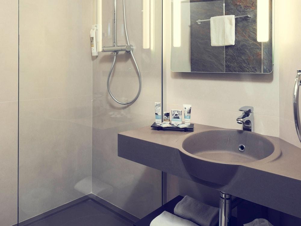 Mercure Porte De Pantin photo 4