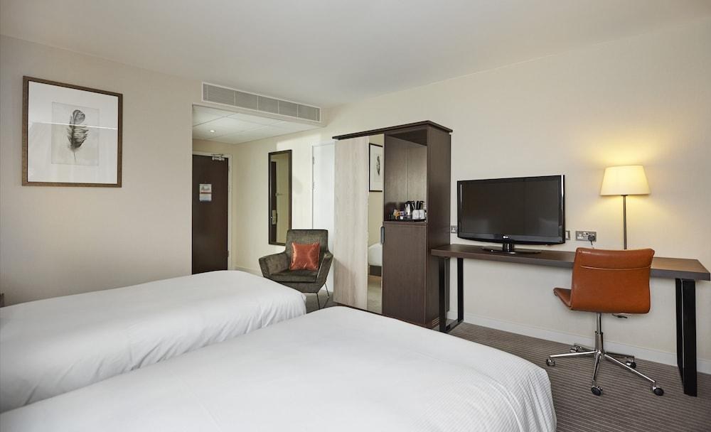DoubleTree by Hilton London Excel photo 3