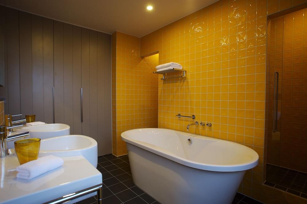 CLAYTON HOTEL CHISWICK photo 4