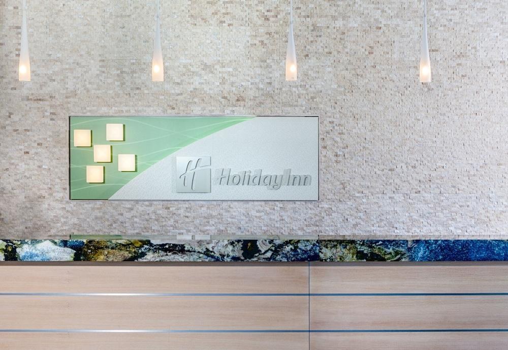 HOLIDAY INN SAN DIEGO BAYSIDE photo 2