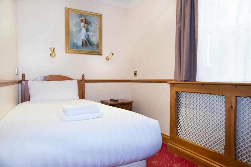 EUROPA HOUSE photo 2
