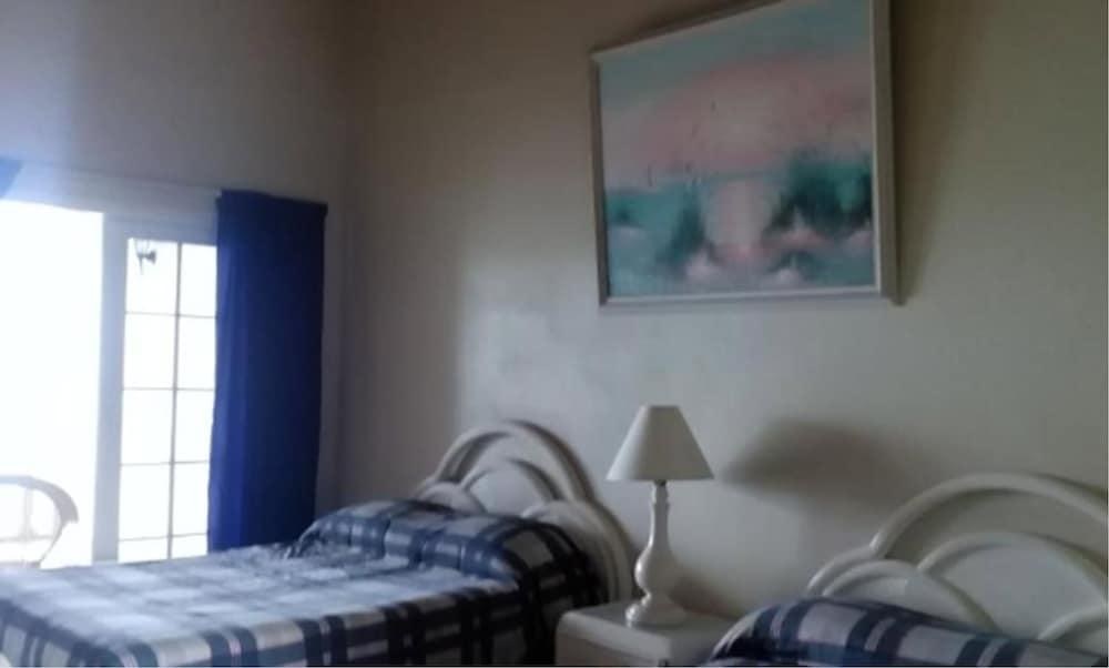 SILVER SEAS HOTEL photo 4
