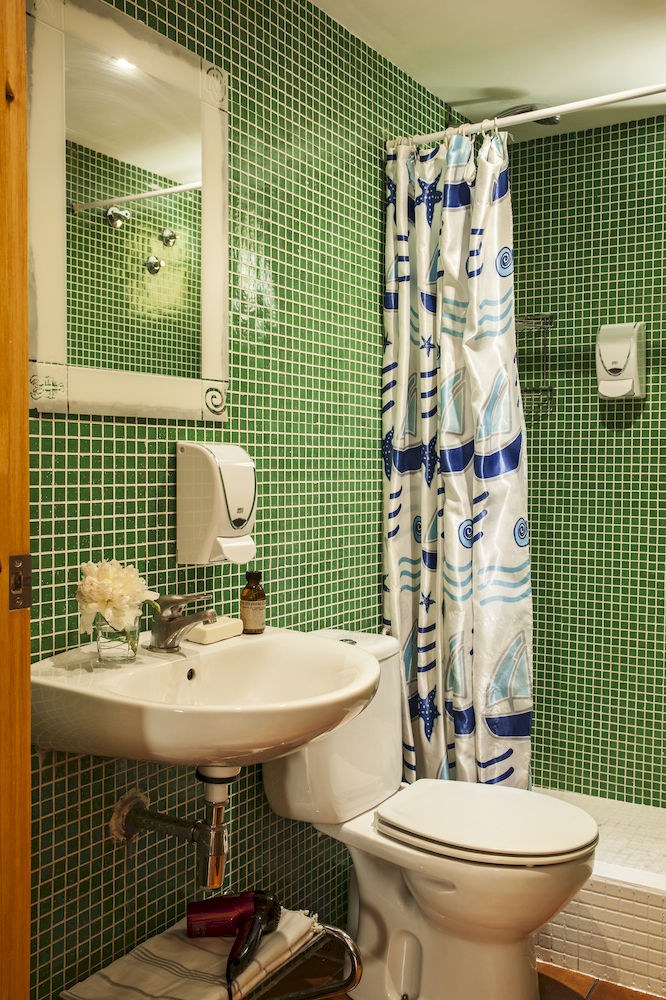 AINB LAS RAMBLAS - GUARDIA APARTMENTS photo 2