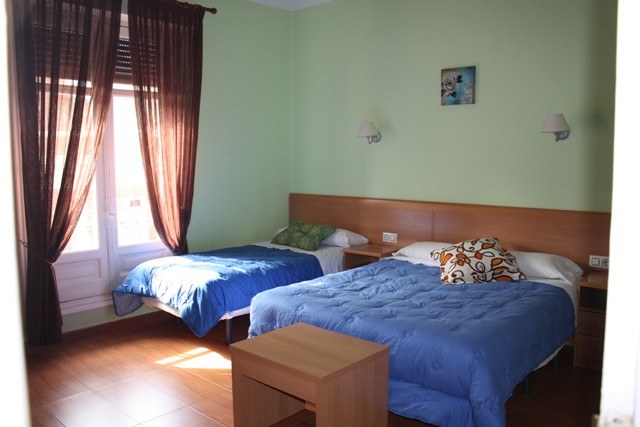 Hostal Gran Via 63 Rooms photo 4