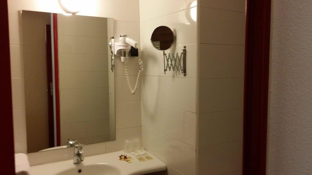 EURO HOTEL PARIS CRETEIL photo 2