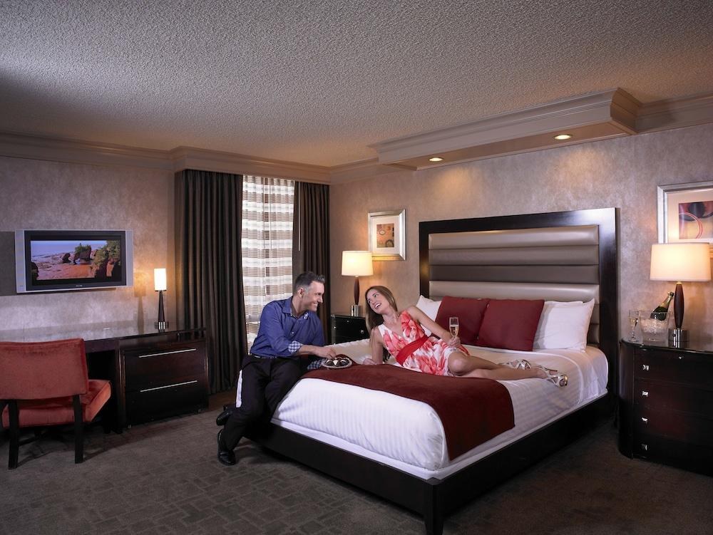TREASURE ISLAND - TI LAS VEGAS HOTEL & CASINO photo 1