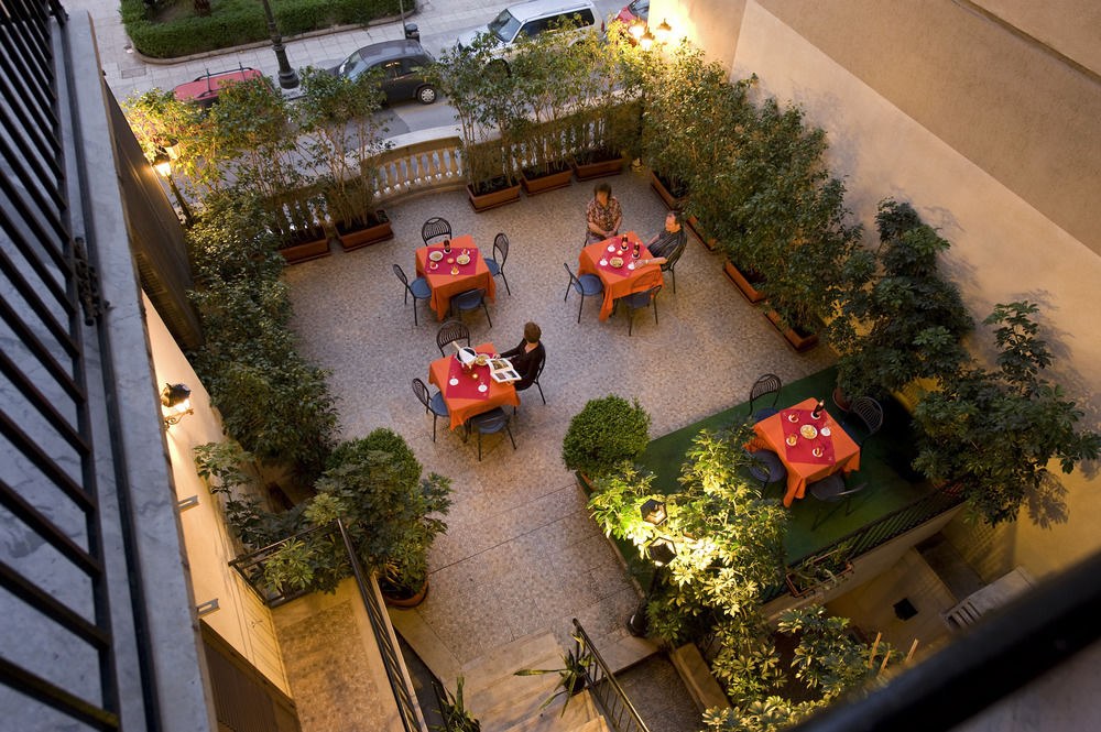 HOTEL JOLI
