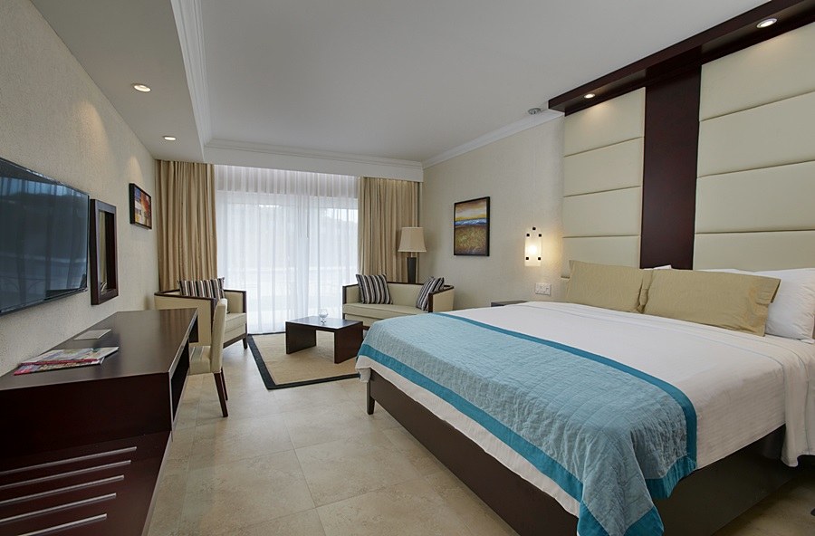 DIVI ARUBA PHOENIX BEACH RESORT photo 1