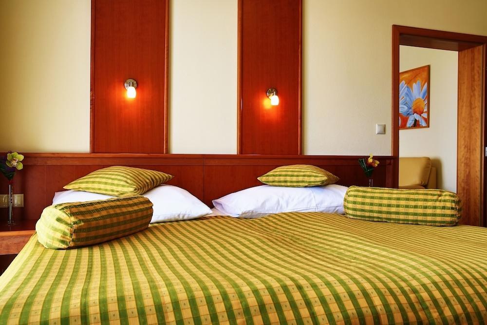 Primavera Hotel & Congress Centre photo 3