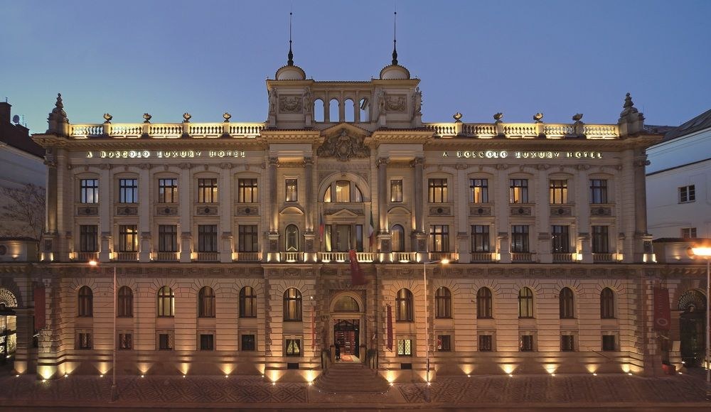 NH COLLECTION CARLO IV