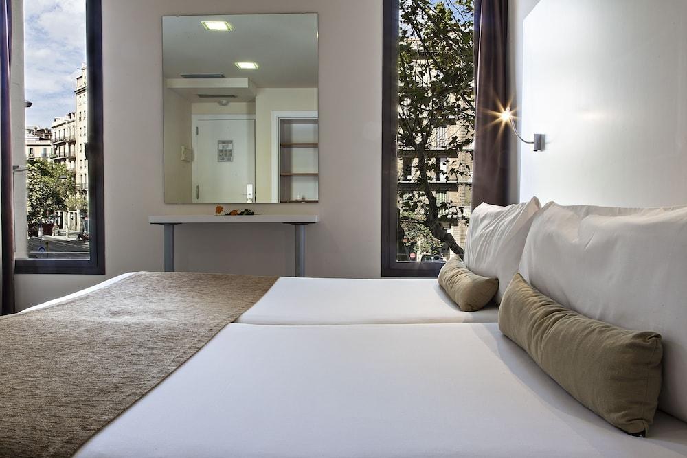 Bcn Urbaness Hotels Del COMTE photo 2