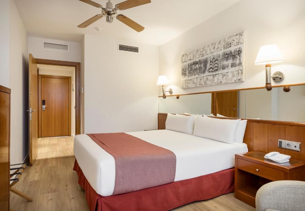 ILUNION LES CORTS SPA photo 1