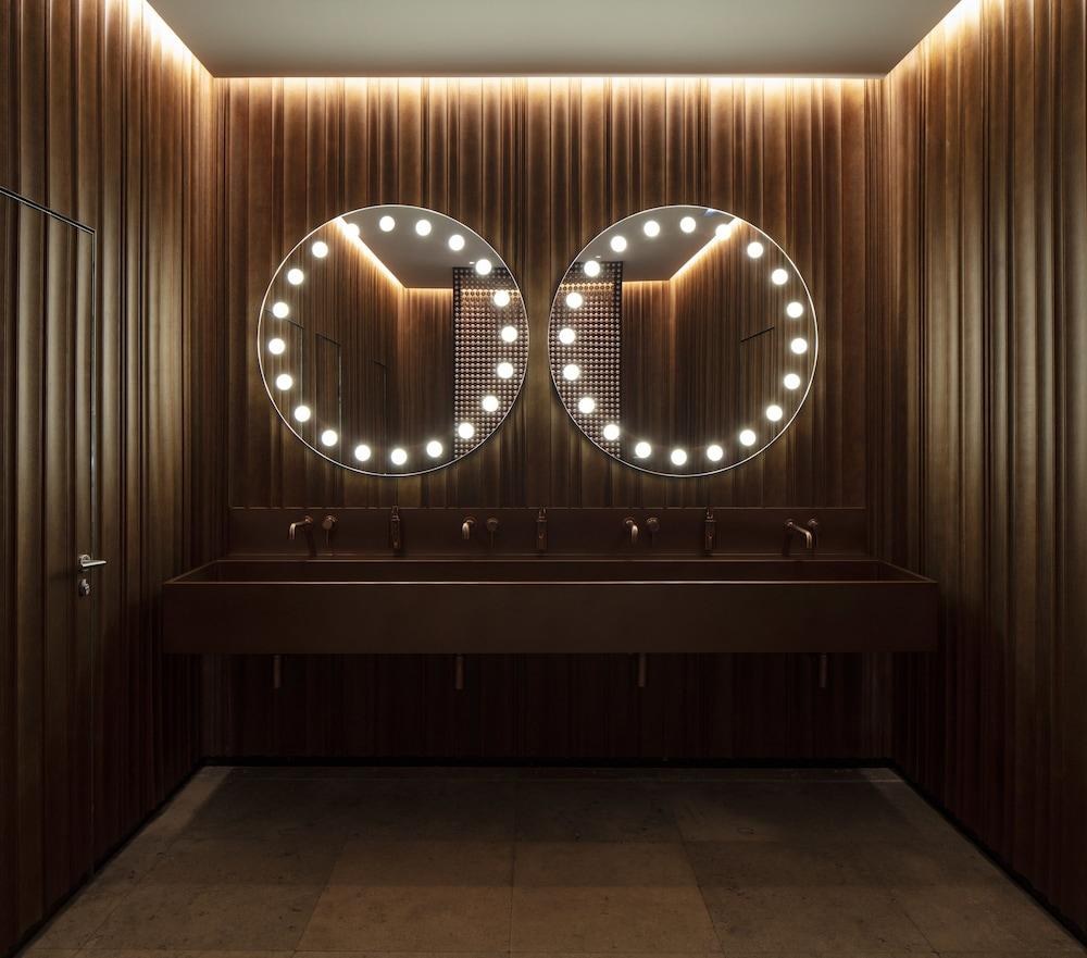 Sir Victor Hotel part of Sircle Collection photo 3