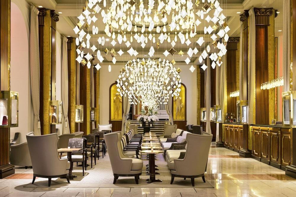 Hôtel Barrière Le Majestic Cannes photo 3