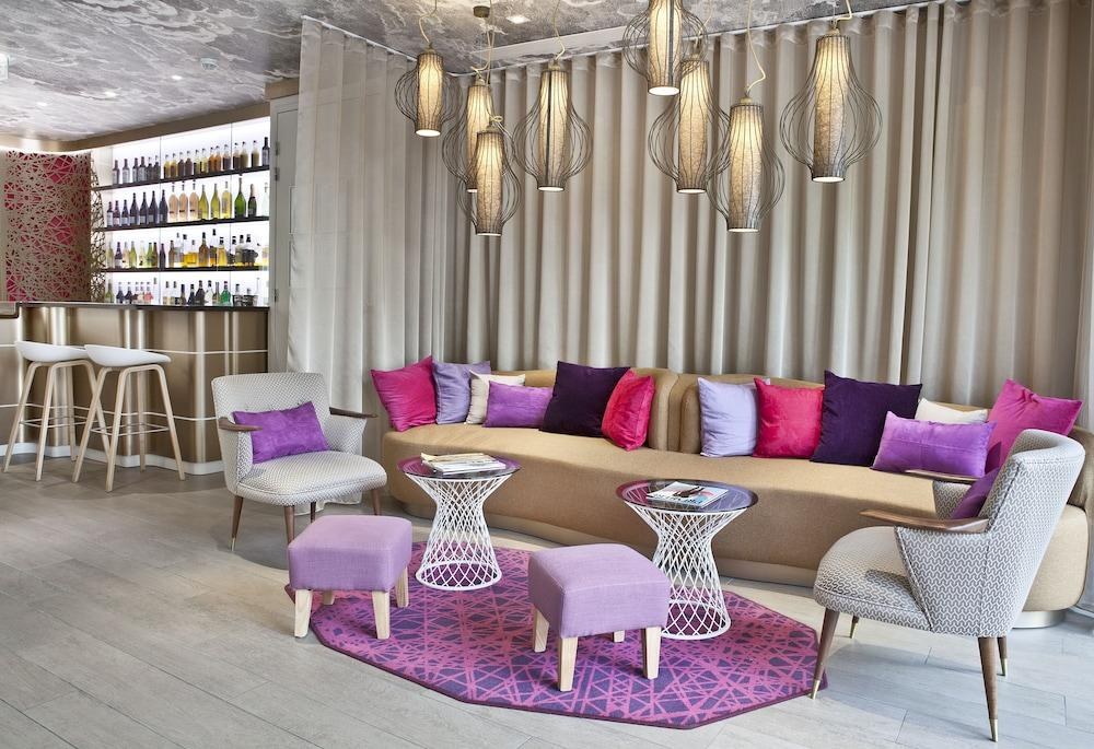 Hotel Eiffel Segur photo 2