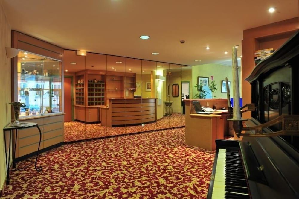 Hotel Majestic Alsace photo 2