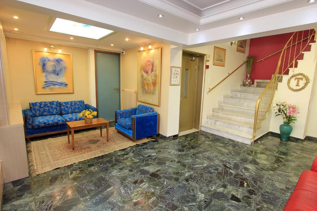 Triton photo 1
