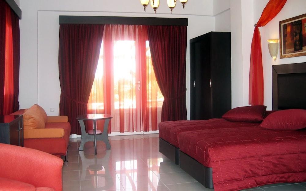 Giannoulaki Hotel photo 3