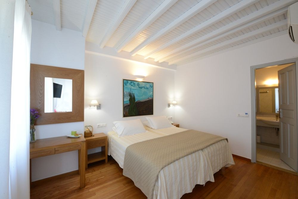 Elena Mykonos photo 1