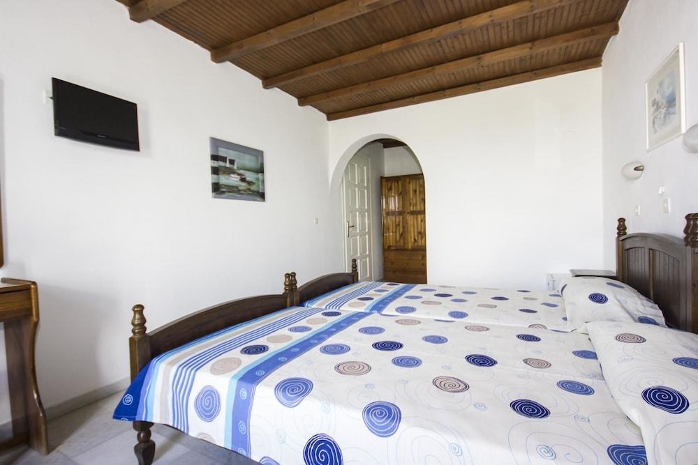 Naxos Holidays photo 2