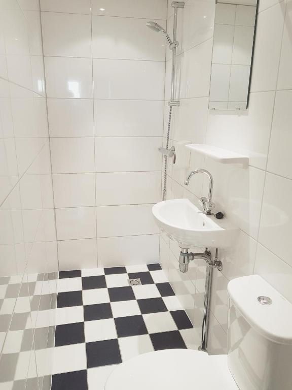 HOTEL DAMSQUARE photo 2