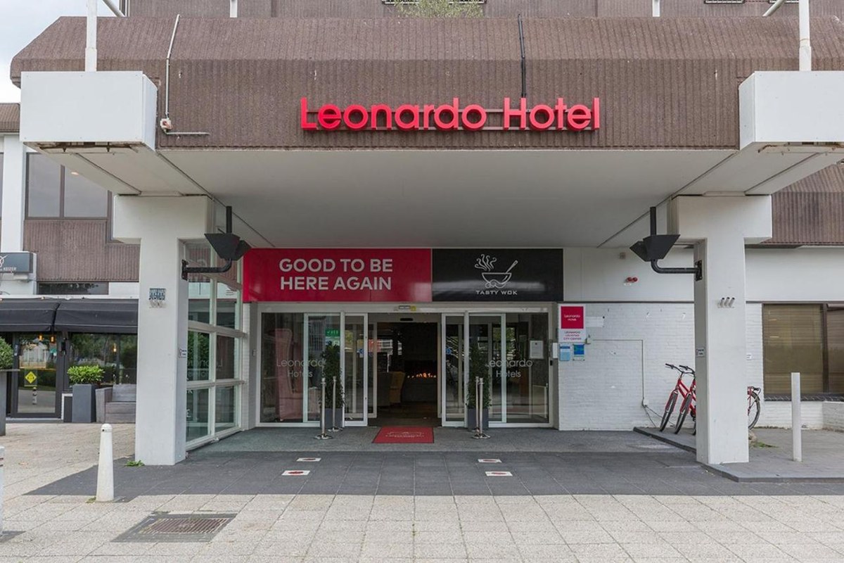 LEONARDO LELYSTAD CITY C./PULL photo 3