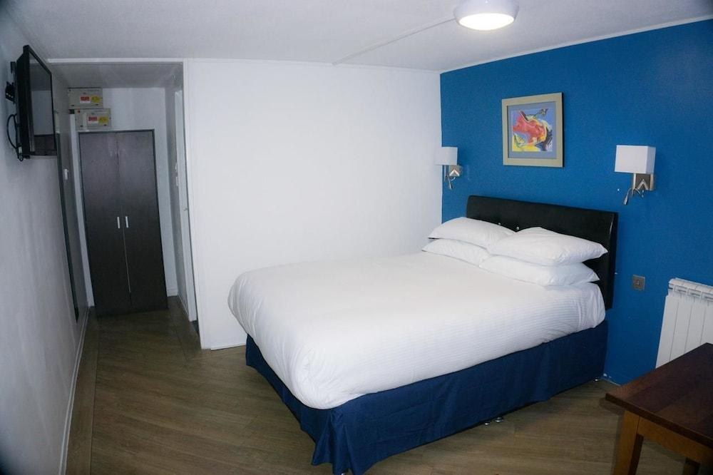 Blue Inn photo 2