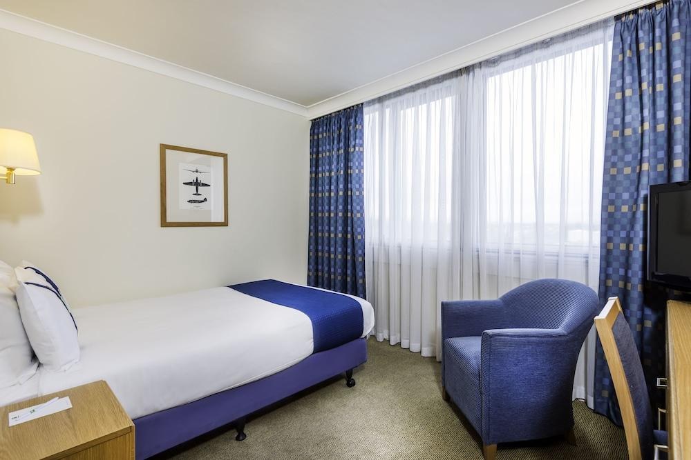 Holiday Inn Glasgow Airport photo 3