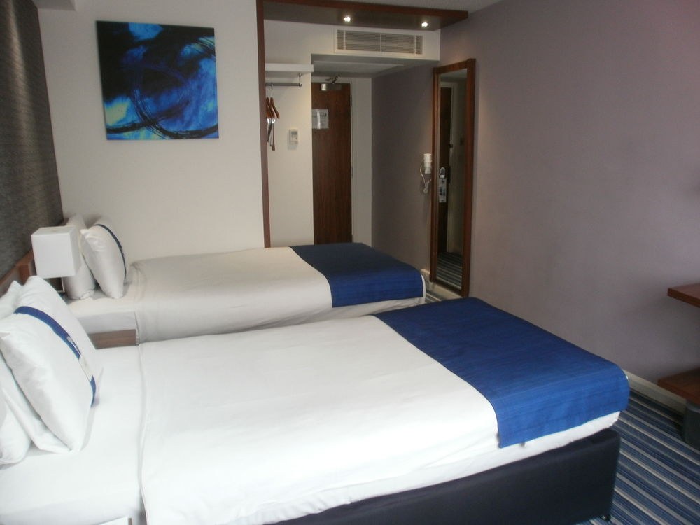 Holiday Inn Express London City photo 1