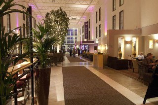Premier Inn Premier Inn London Heathrow Airport T2 & T3 - Bath Road photo 1