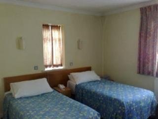 Central Hotel Golders Green photo 1