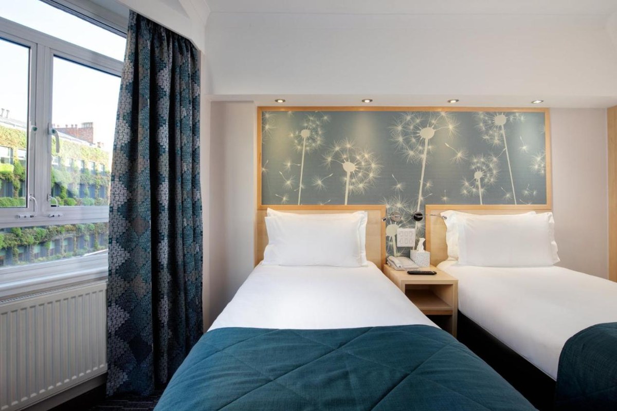BEDFORD HOTEL photo 3