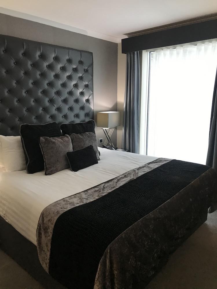 THE CONTINENTAL HOTEL photo 2