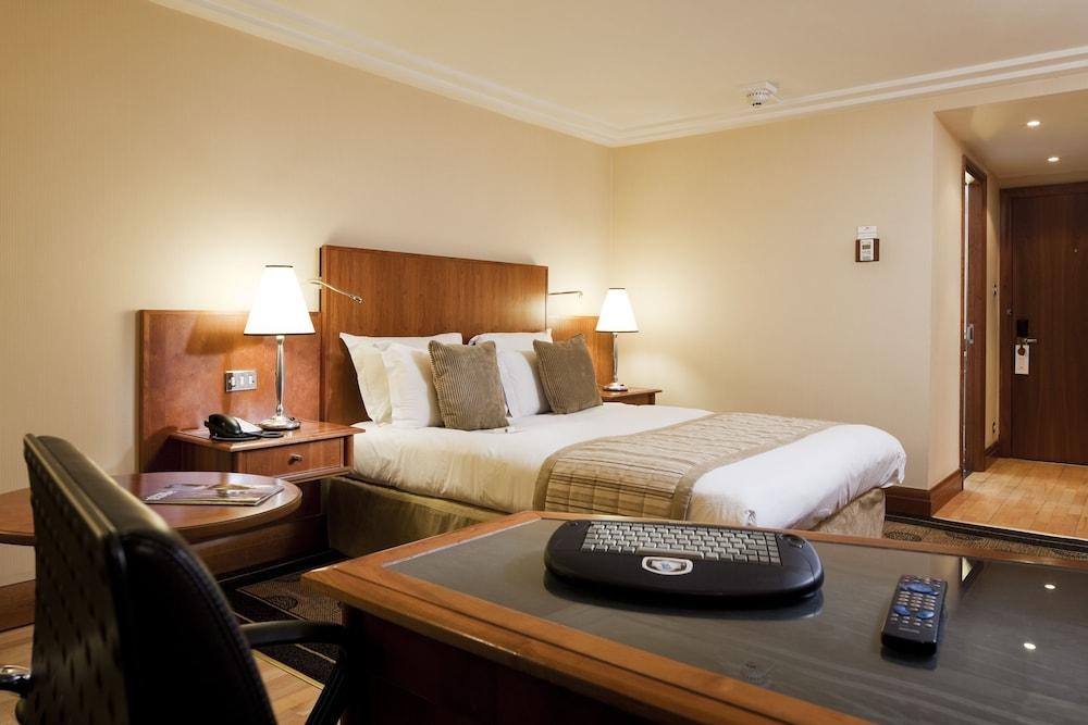 Crowne Plaza London Heathrow photo 4