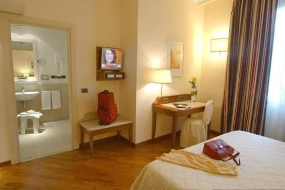B&B Hotel Firenze Laurus Al Duomo photo 2