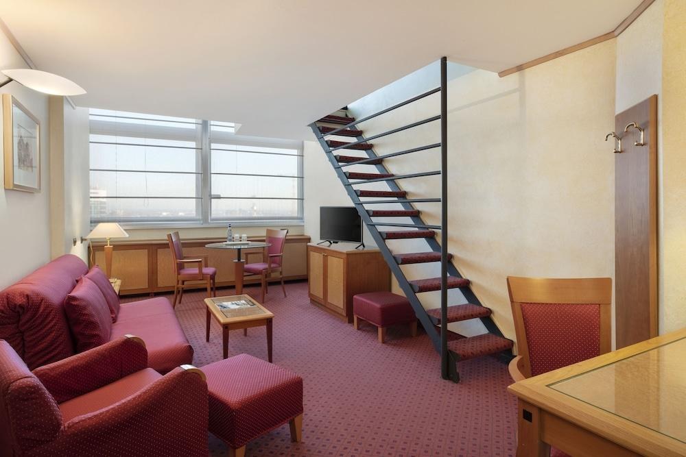 Crowne Plaza Milan Linate photo 3