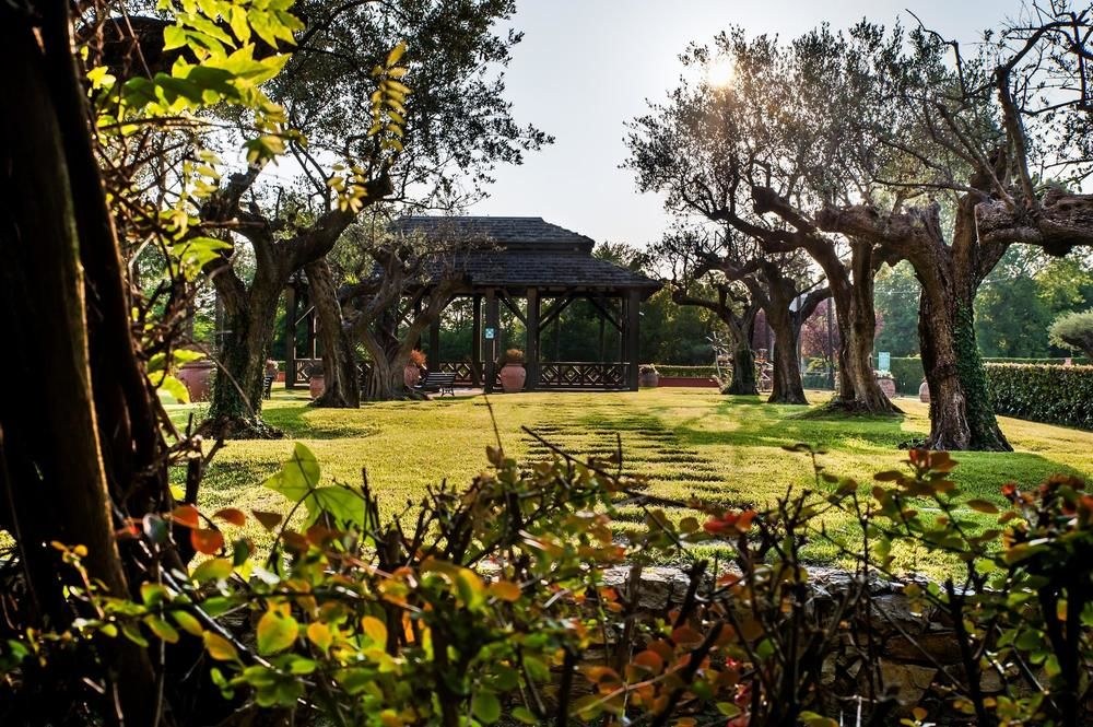 Royal Garden Hotel photo 1