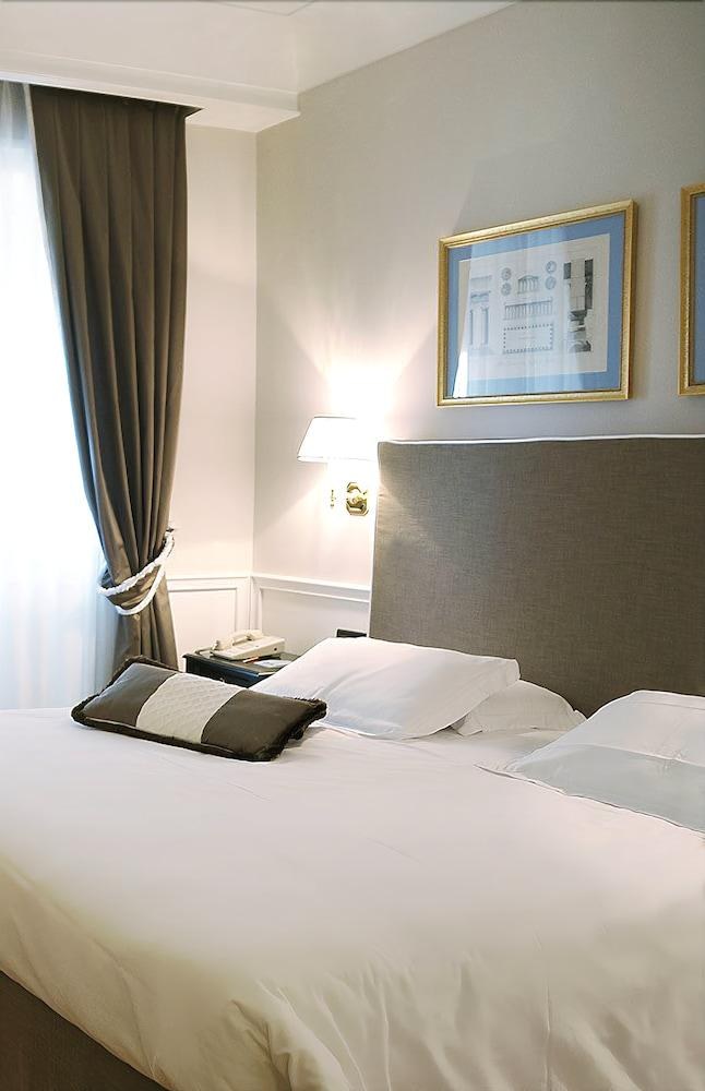 Grand Hotel Santa Lucia photo 4
