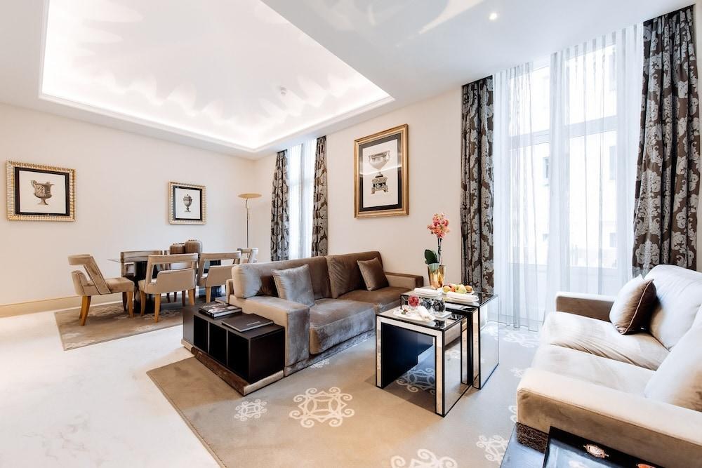 Aleph Rome Hotel, Curio Collection by Hilton photo 3