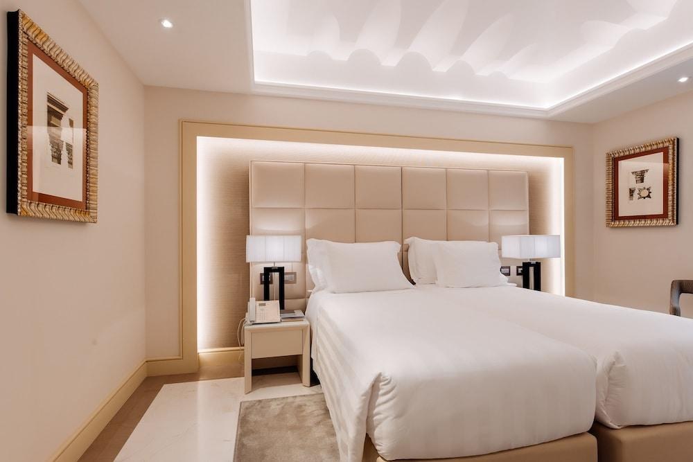 Aleph Rome Hotel, Curio Collection by Hilton photo 4