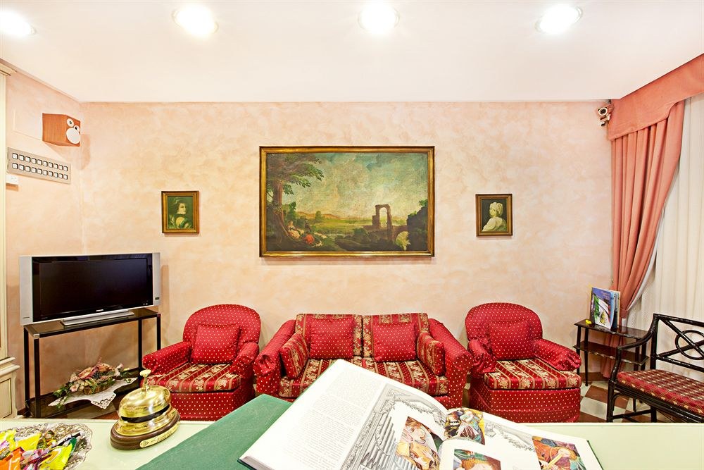 Augustea photo 1